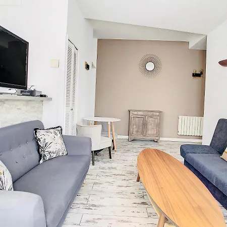 2 Bedroom Luxury Flat Center La Croisette Апартаменты Канны